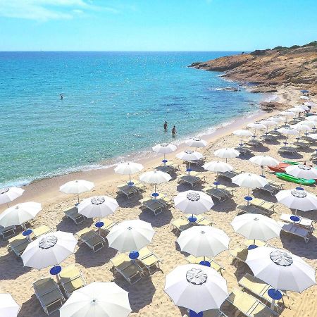 Amareclub Rocca Dorada Hotel Santa Margherita di Pula Bagian luar foto