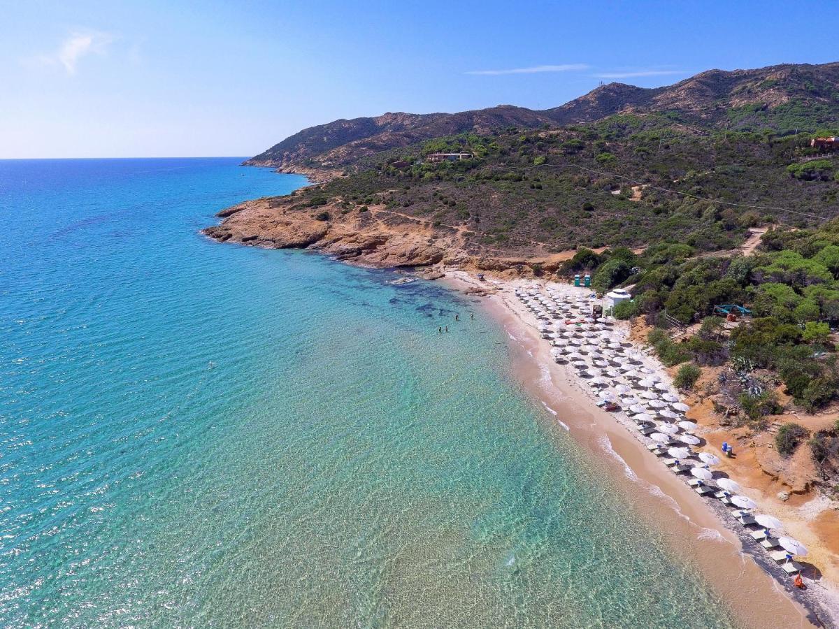 Amareclub Rocca Dorada Hotel Santa Margherita di Pula Bagian luar foto