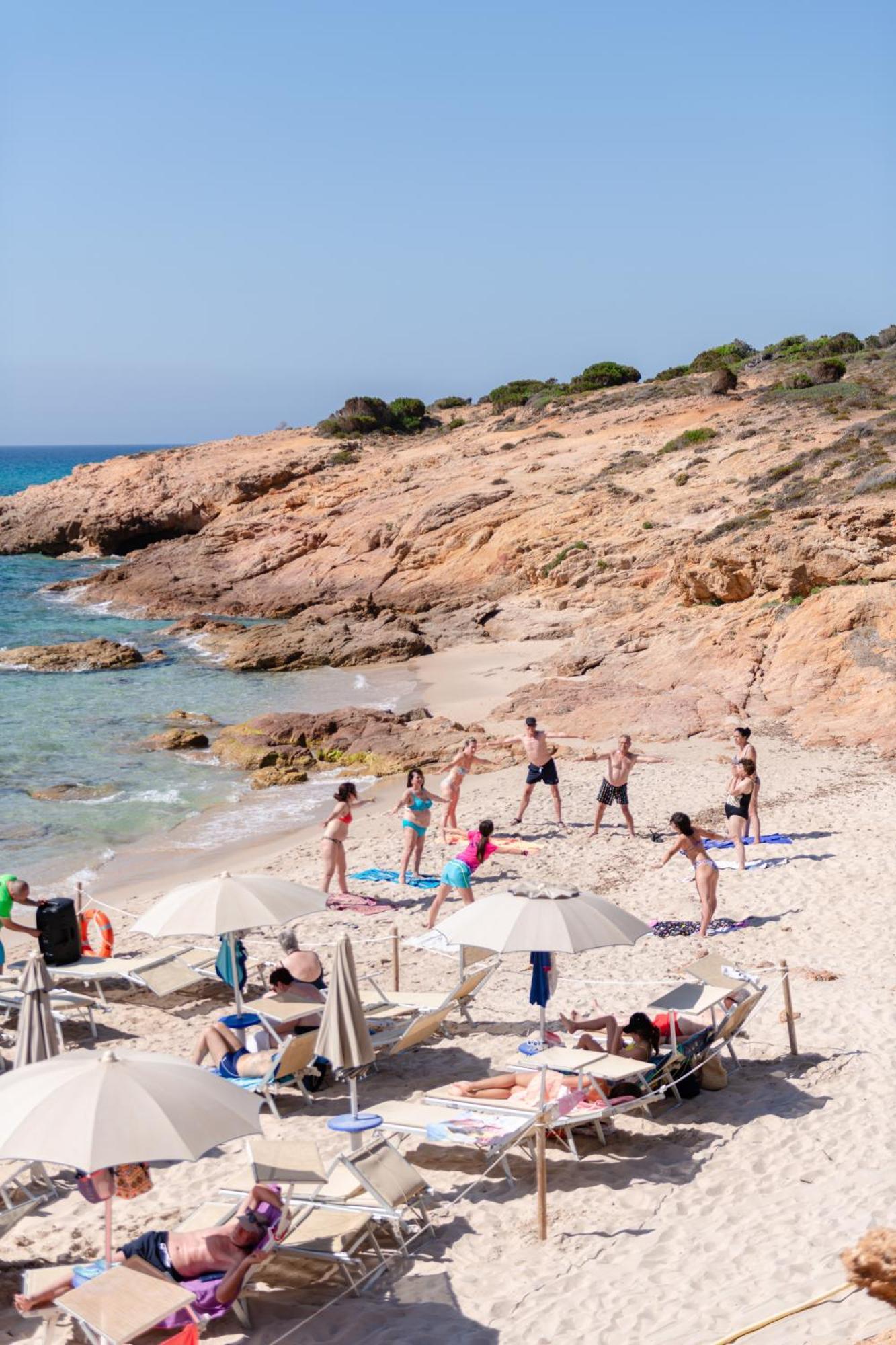 Amareclub Rocca Dorada Hotel Santa Margherita di Pula Bagian luar foto