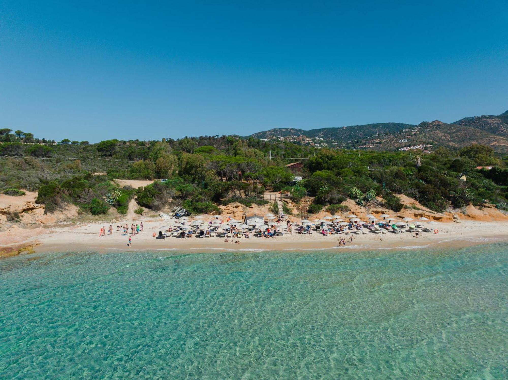 Amareclub Rocca Dorada Hotel Santa Margherita di Pula Bagian luar foto