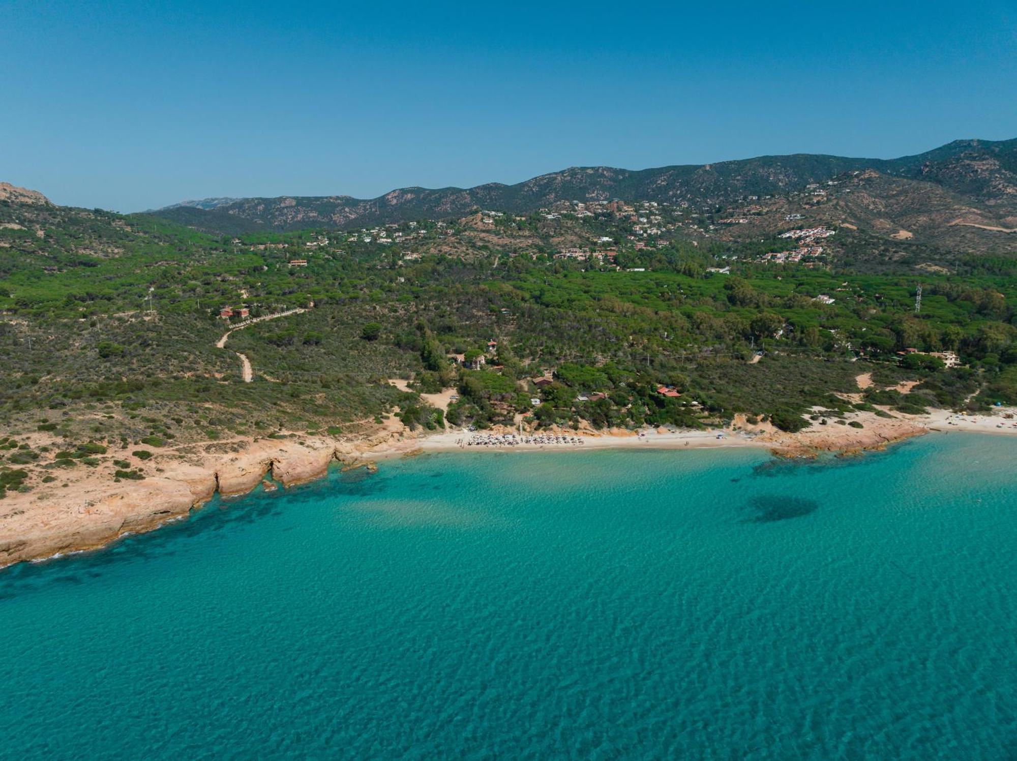 Amareclub Rocca Dorada Hotel Santa Margherita di Pula Bagian luar foto