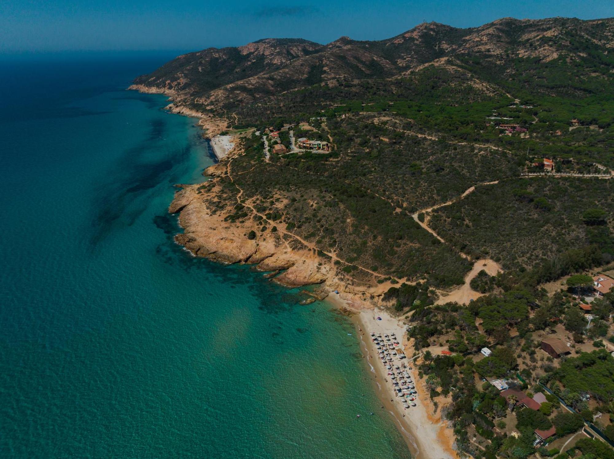 Amareclub Rocca Dorada Hotel Santa Margherita di Pula Bagian luar foto